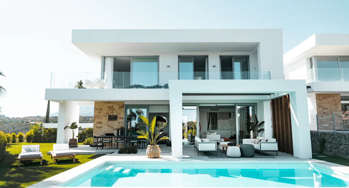 Casa com quintal no Itaigara